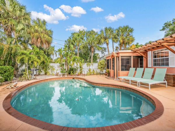 Lido Key Vacation Home with 2 Bedroom and Private Pool